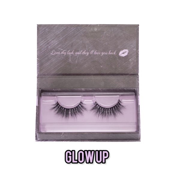 False lashes - Picture 6 of 11